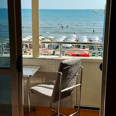 Seaside Guests