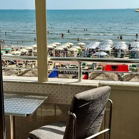 Seaside Guests Апартаменты Дуррес